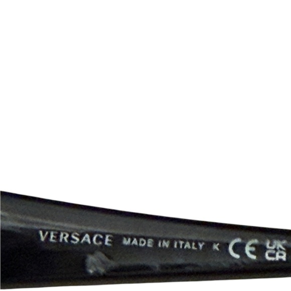 Unisex VE4461 Versace Black Sunglasses come with a case and cleaning cloth - Picture 9 of 14